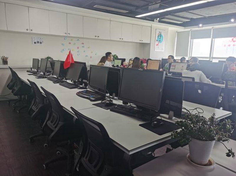 企业信息咨询：解码商业生态的导航灯
